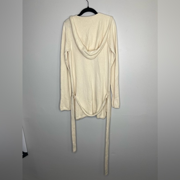 Vince New Ivory Cotton Hoodied Deep V Belted Knit Pullover L Coastal Designer - Picture 2 of 9